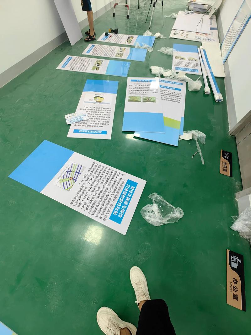 海报设计行业：趋势与魅力