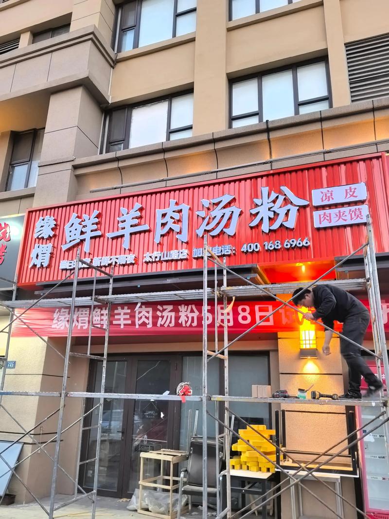 如何选购创意十足的海报设计